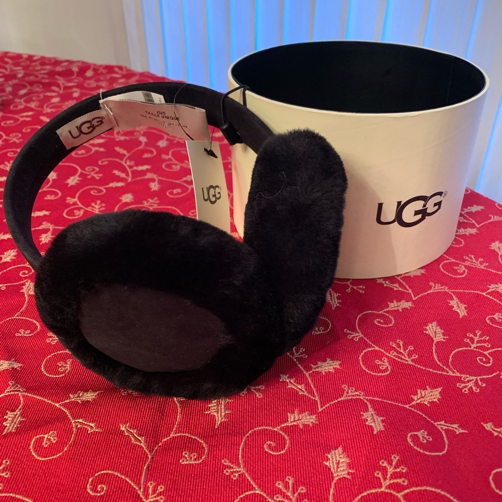 Ugg Earmuffs black